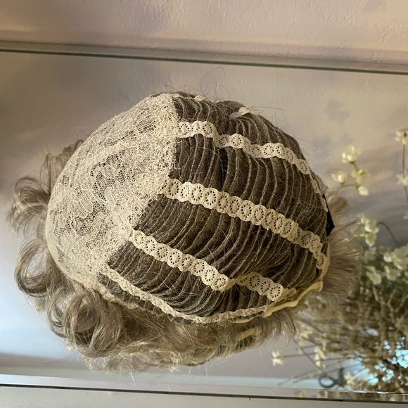 Paula Young Women’s Wig - Picture 4 of 4